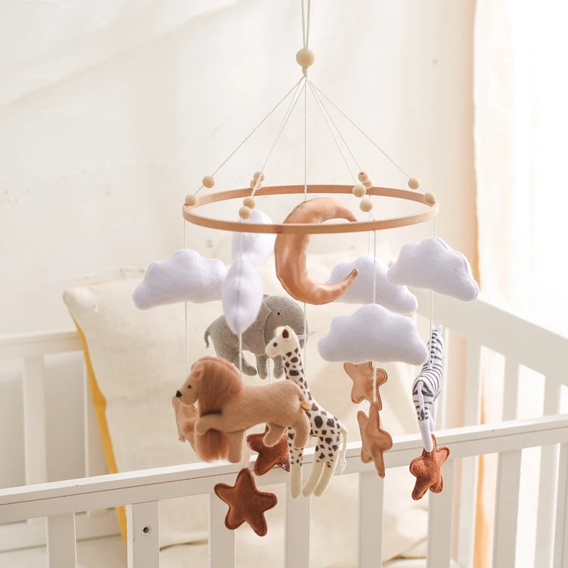 Baby Crib Mobile Wooden Bed Bell Rattle Toy Soft Felt Hot Air Balloon Wind Chime Pendant Newborn Comfort Bed Bell Toys Baby Gift