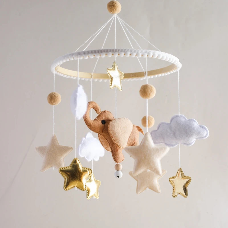 Baby Crib Mobile Wooden Bed Bell Rattle Toy Soft Felt Hot Air Balloon Wind Chime Pendant Newborn Comfort Bed Bell Toys Baby Gift