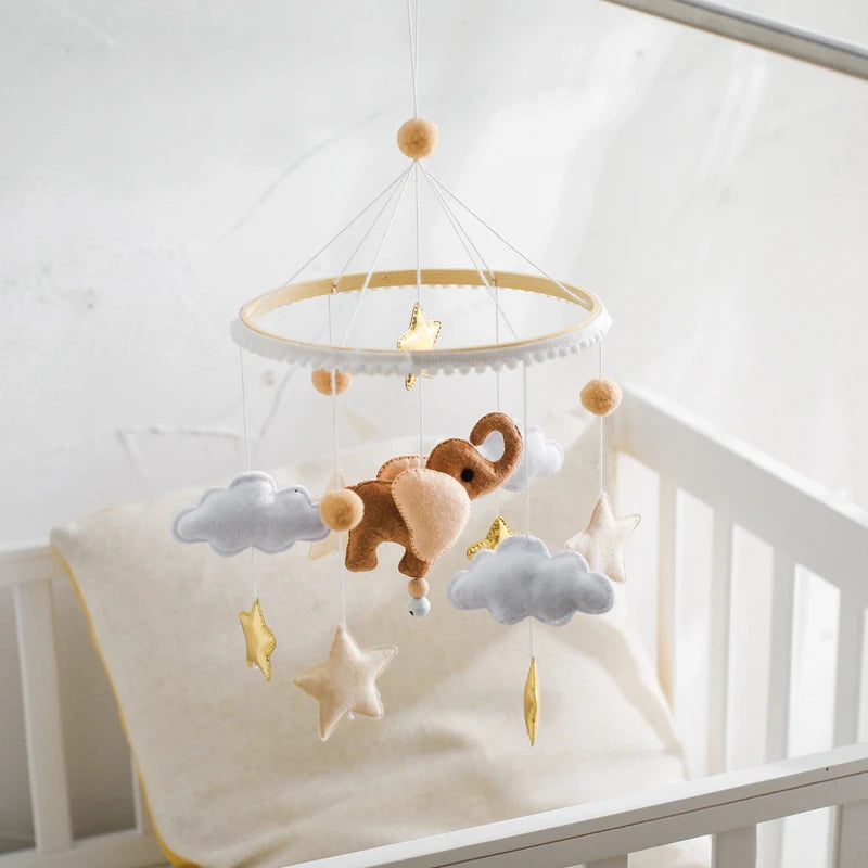 Baby Crib Mobile Wooden Bed Bell Rattle Toy Soft Felt Hot Air Balloon Wind Chime Pendant Newborn Comfort Bed Bell Toys Baby Gift