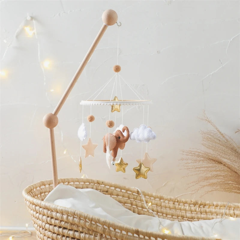 Baby Crib Mobile Wooden Bed Bell Rattle Toy Soft Felt Hot Air Balloon Wind Chime Pendant Newborn Comfort Bed Bell Toys Baby Gift