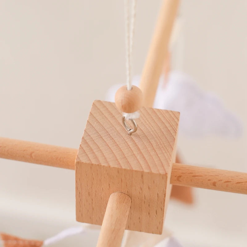 Baby Crib Mobile Wooden Bed Bell Rattle Toy Soft Felt Hot Air Balloon Wind Chime Pendant Newborn Comfort Bed Bell Toys Baby Gift