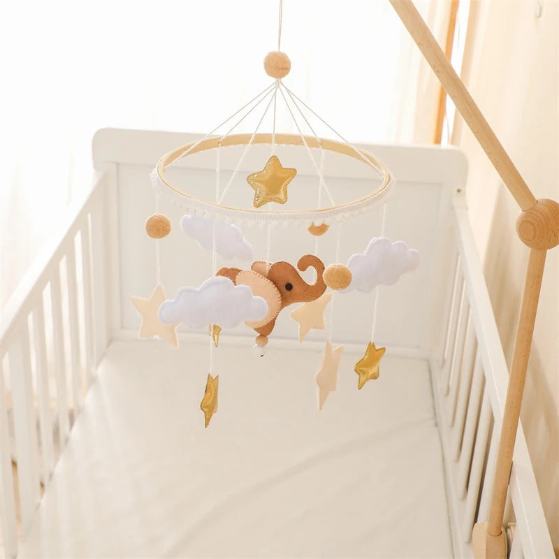 Baby Crib Mobile Wooden Bed Bell Rattle Toy Soft Felt Hot Air Balloon Wind Chime Pendant Newborn Comfort Bed Bell Toys Baby Gift