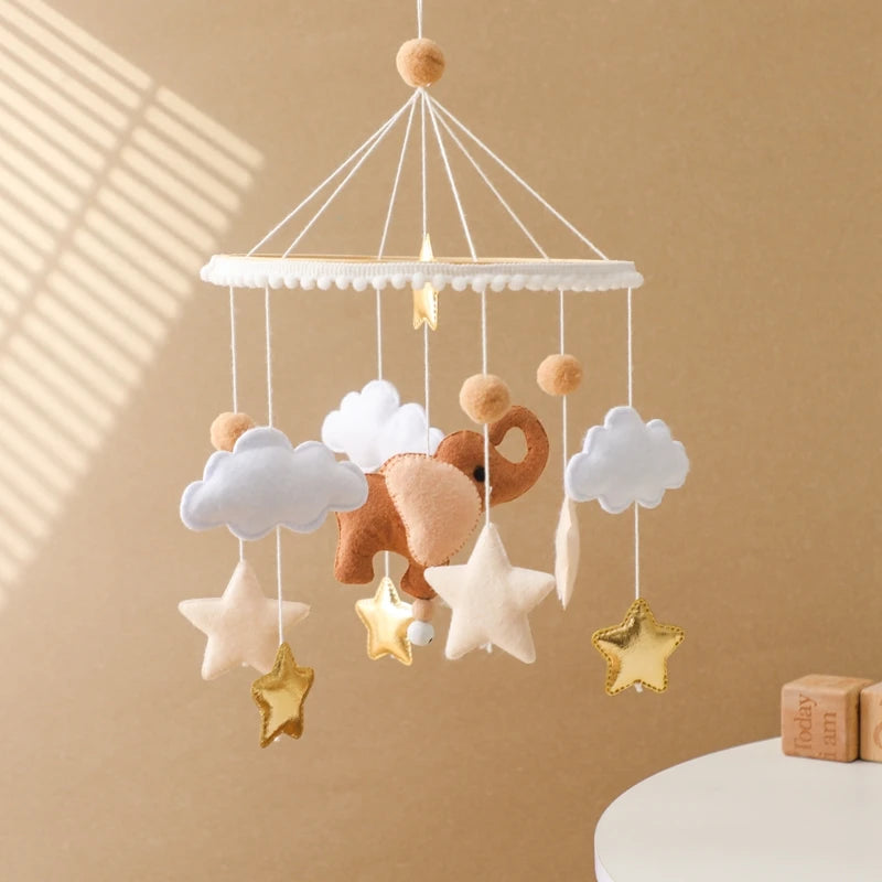 Baby Crib Mobile Wooden Bed Bell Rattle Toy Soft Felt Hot Air Balloon Wind Chime Pendant Newborn Comfort Bed Bell Toys Baby Gift