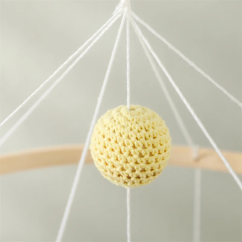 Baby Crib Mobile Wooden Bed Bell Rattle Toy Soft Felt Hot Air Balloon Wind Chime Pendant Newborn Comfort Bed Bell Toys Baby Gift