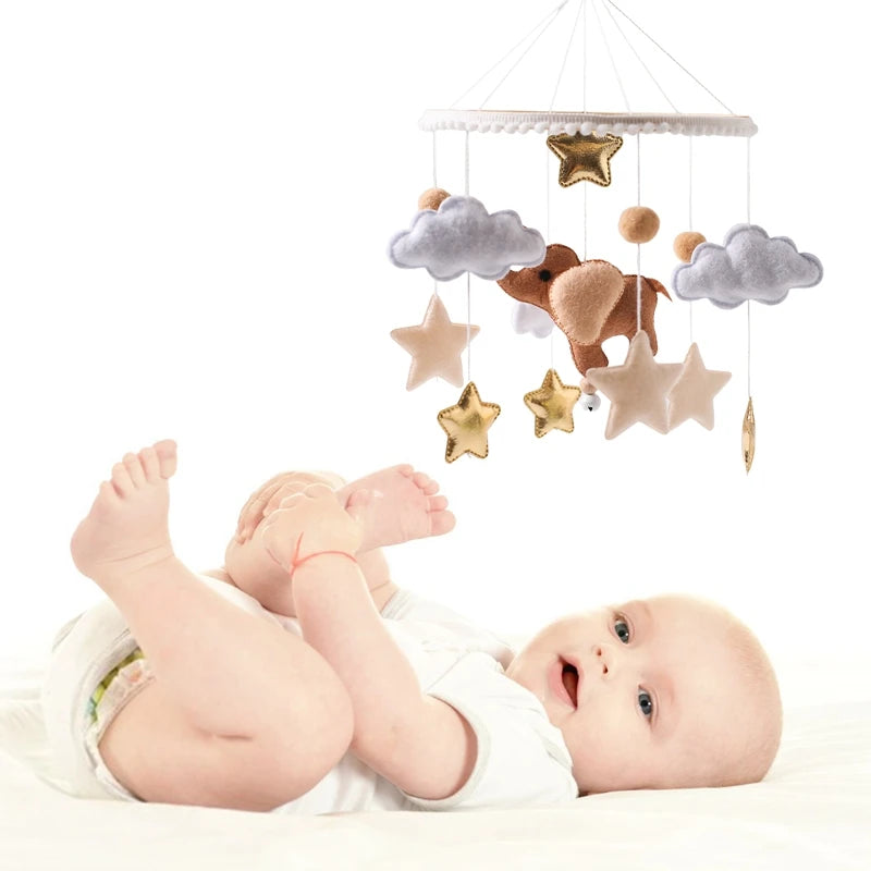 Baby Crib Mobile Wooden Bed Bell Rattle Toy Soft Felt Hot Air Balloon Wind Chime Pendant Newborn Comfort Bed Bell Toys Baby Gift