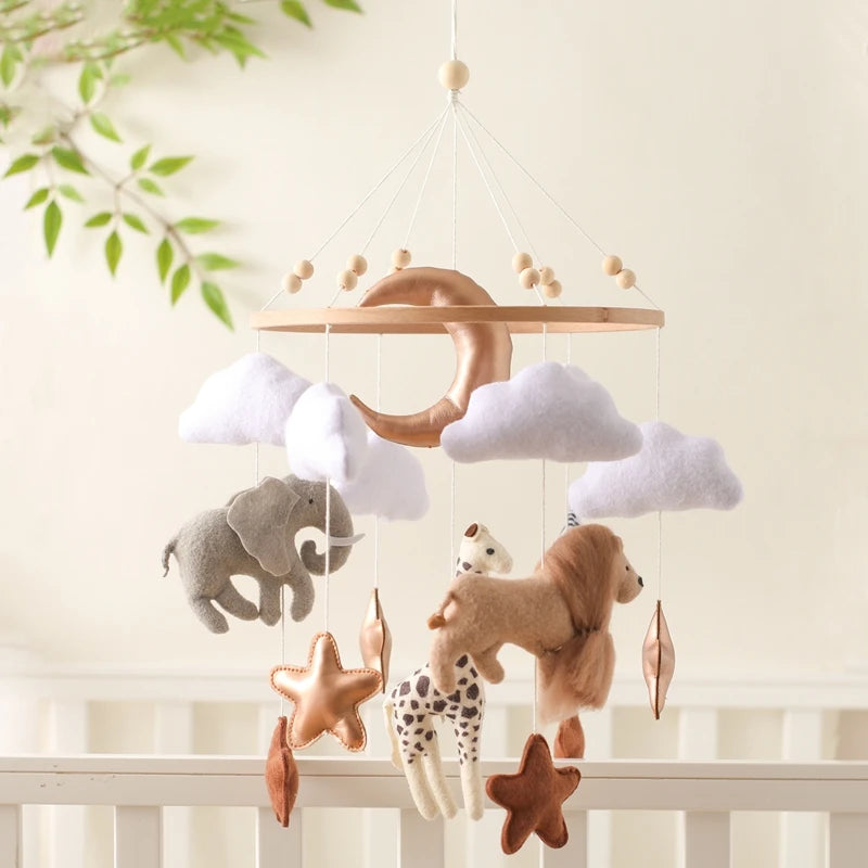 Baby Crib Mobile Wooden Bed Bell Rattle Toy Soft Felt Hot Air Balloon Wind Chime Pendant Newborn Comfort Bed Bell Toys Baby Gift